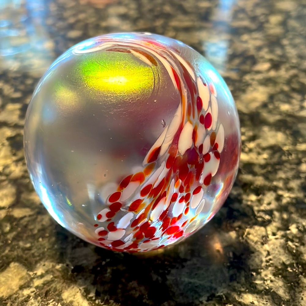 Iridescent swirl frosted glass paperweight - Picture 2 of 3